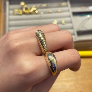 Elegant Gold-Tone Women's Ring